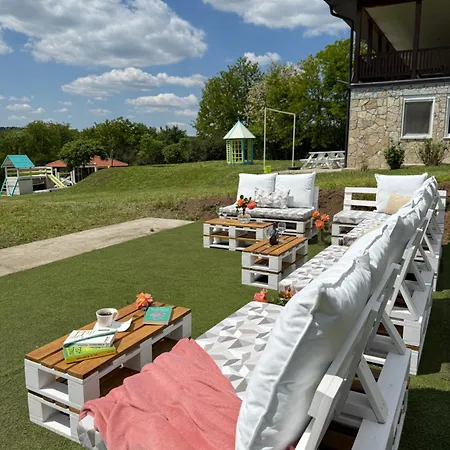 Villa Zen Cherry House- Vikendica Na Dan Sa Bazenom1,5ha Izmedju Avale I Kosmaja *