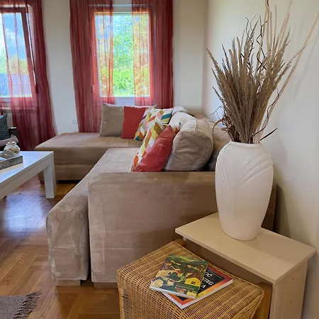 Zen Cherry House- Vikendica Na Dan Sa Bazenom1,5ha Izmedju Avale I Kosmaja Villa *