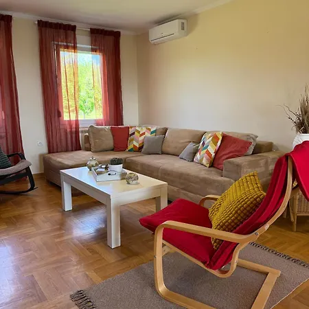 Zen Cherry House- Vikendica Na Dan Sa Bazenom1,5ha Izmedju Avale I Kosmaja Villa