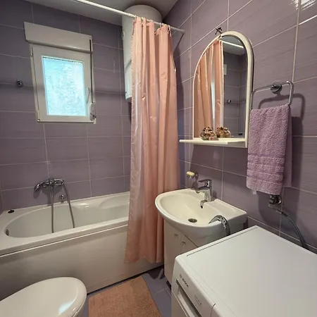 Zen Cherry House- Vikendica Na Dan Sa Bazenom1,5ha Izmedju Avale I Kosmaja *