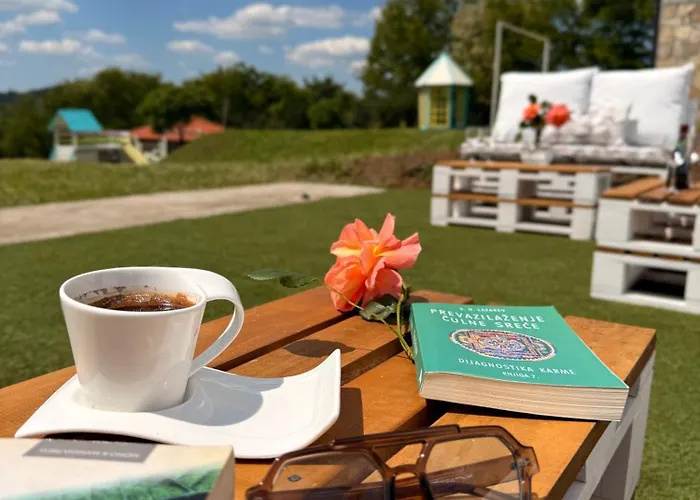 Zen Cherry House- Vikendica Na Dan Sa Bazenom1,5ha Izmedju Avale I Kosmaja Drobnjaci