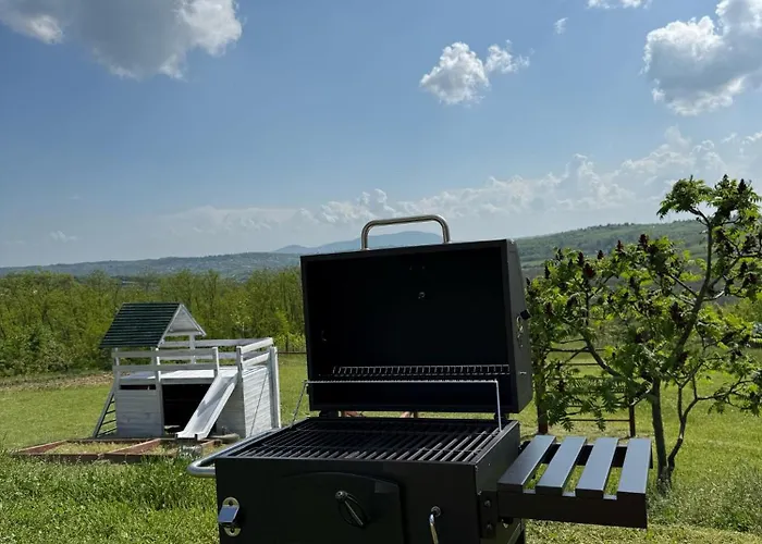 빌라 Zen Cherry House- Vikendica Na Dan Sa Bazenom1,5ha Izmedju Avale I Kosmaja *