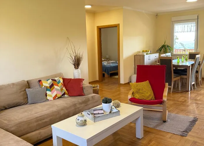 Zen Cherry House- Vikendica Na Dan Sa Bazenom1,5ha Izmedju Avale I Kosmaja 빌라 *