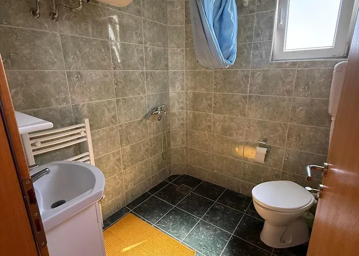 Zen Cherry House- Vikendica Na Dan Sa Bazenom1,5ha Izmedju Avale I Kosmaja Drobnjaci