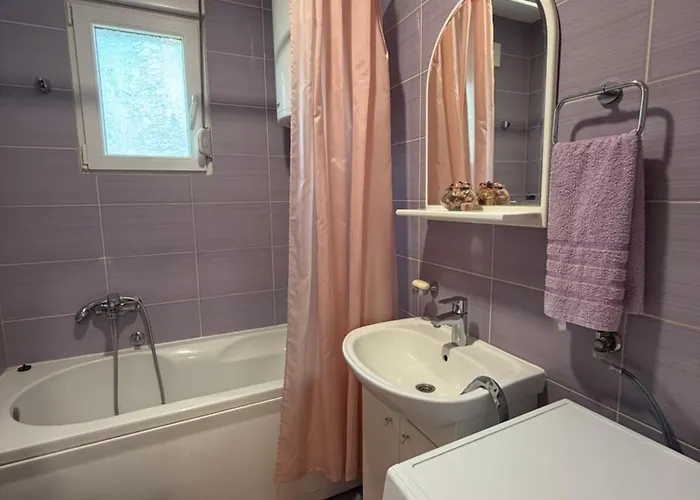 Zen Cherry House- Vikendica Na Dan Sa Bazenom1,5ha Izmedju Avale I Kosmaja *