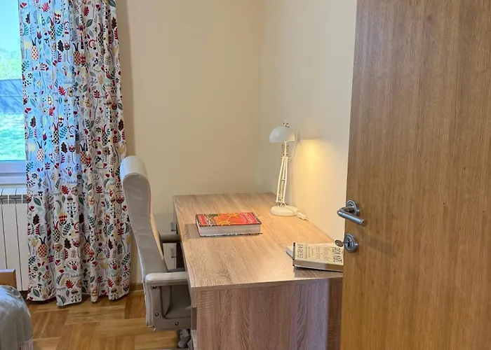 빌라 Zen Cherry House- Vikendica Na Dan Sa Bazenom1,5ha Izmedju Avale I Kosmaja